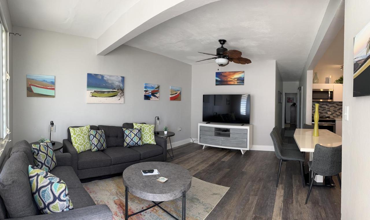 Aguada Beach Condos Екстер'єр фото