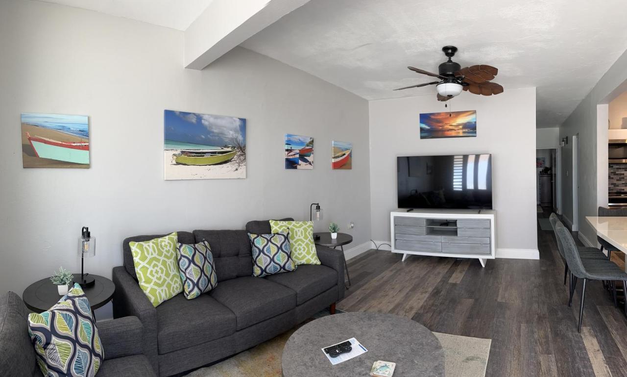 Aguada Beach Condos Екстер'єр фото